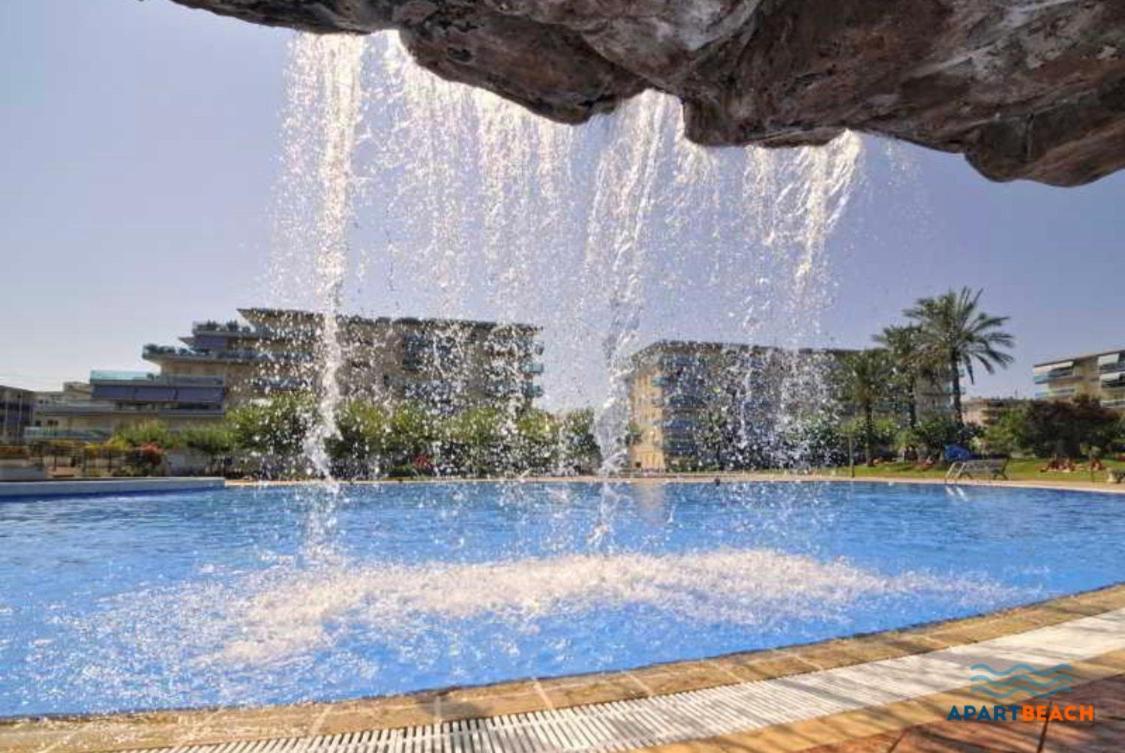 Apartbeach Los Juncos Residencial Piscinas Y Petanca La Pineda Extérieur photo